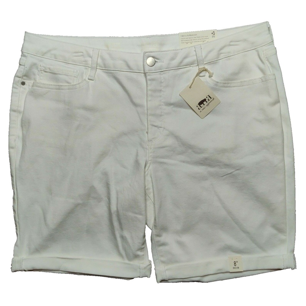 ANA Women Petite 18P White Mid-Rise 8" Bermuda Shorts NEW